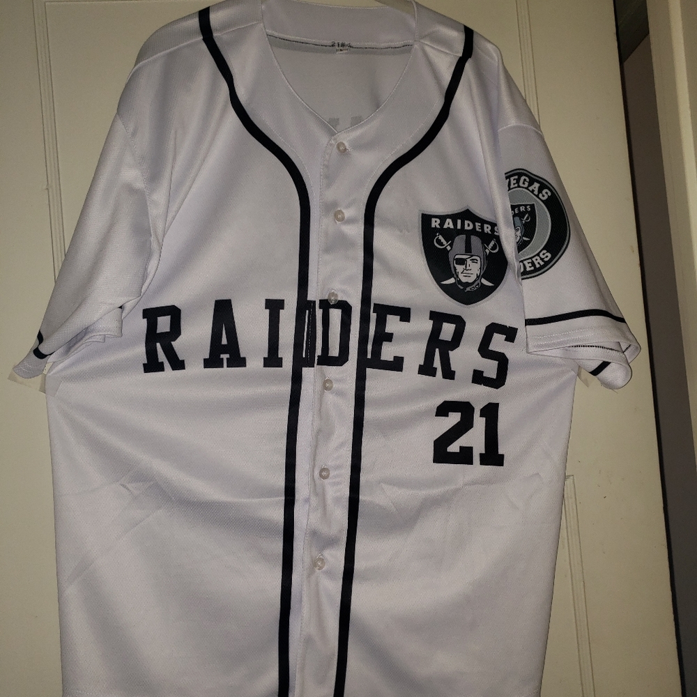 Men's jersey Cliff Branch.